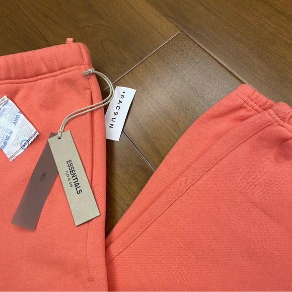Fear of God Essentials Coral Sweatpants - Picture 3 of 6